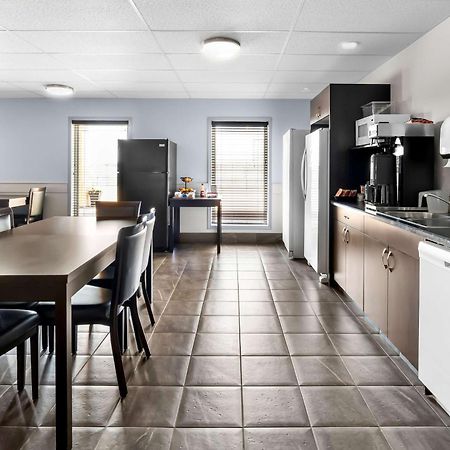 Surestay Studio By Best Western Hardisty Esterno foto