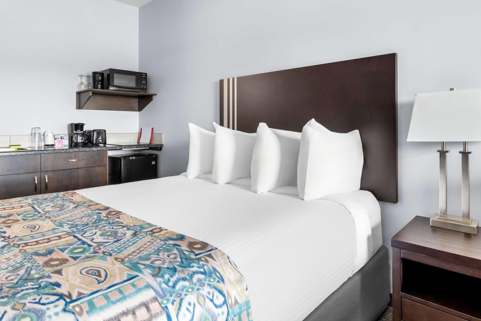 Surestay Studio By Best Western Hardisty Esterno foto